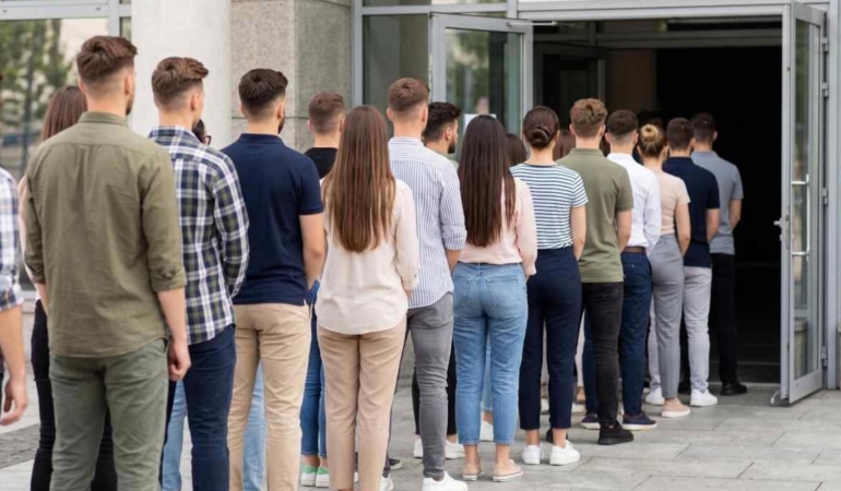 Sanayi, lojistik ve denizcilikte teknik saha mesleklerinin güncel maaşları açıklandı
