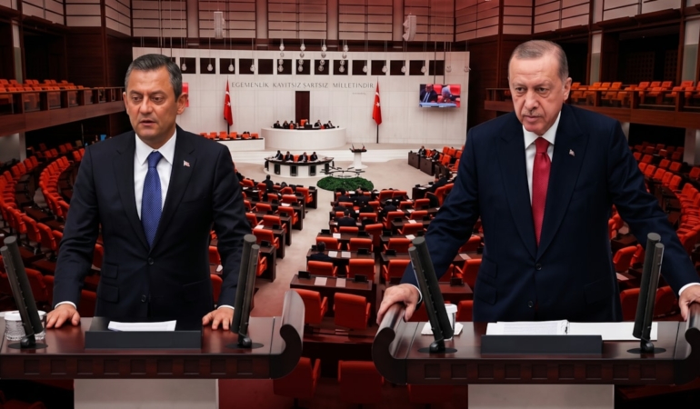 YENİ Parti Yeni Yasama Yılında Cumhurbaşkanı Erdoğan İçin Ayağa Kalkmayacak