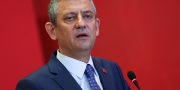 Özgür Özel partisinin milletvekili toplantısında yerel seçim sonuçlarını ve bütçe tercihlerini değerlendirdi