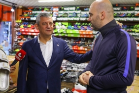 Özgür Özel Rize'nin Pazar İlçesinde Selden Zarar Gören Esnafı Ziyaret Etti