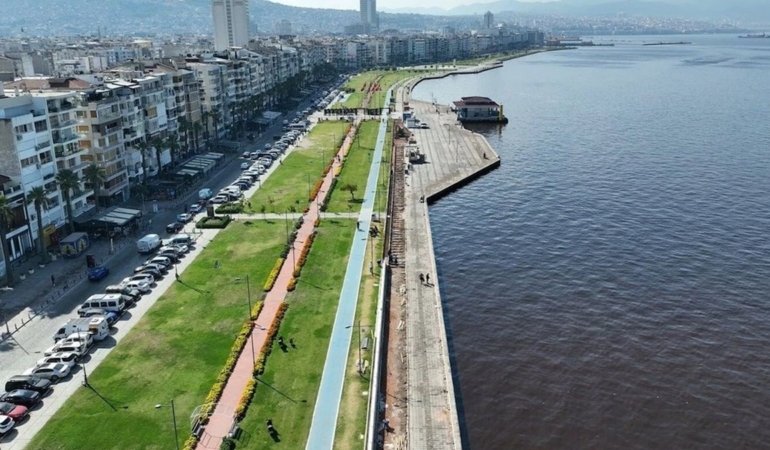 CHP İzmir İl Başkanı Gümrükçü Yedi İlçe Belediye Başkanının AKP ile Görüştüğünü İddia Etti